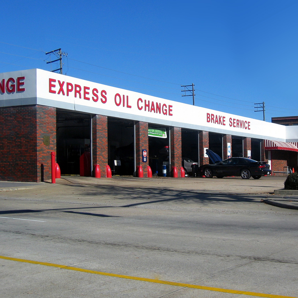 Express Oil Change